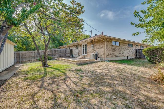 Building Photo - 3 bedroom in Dallas TX 75218