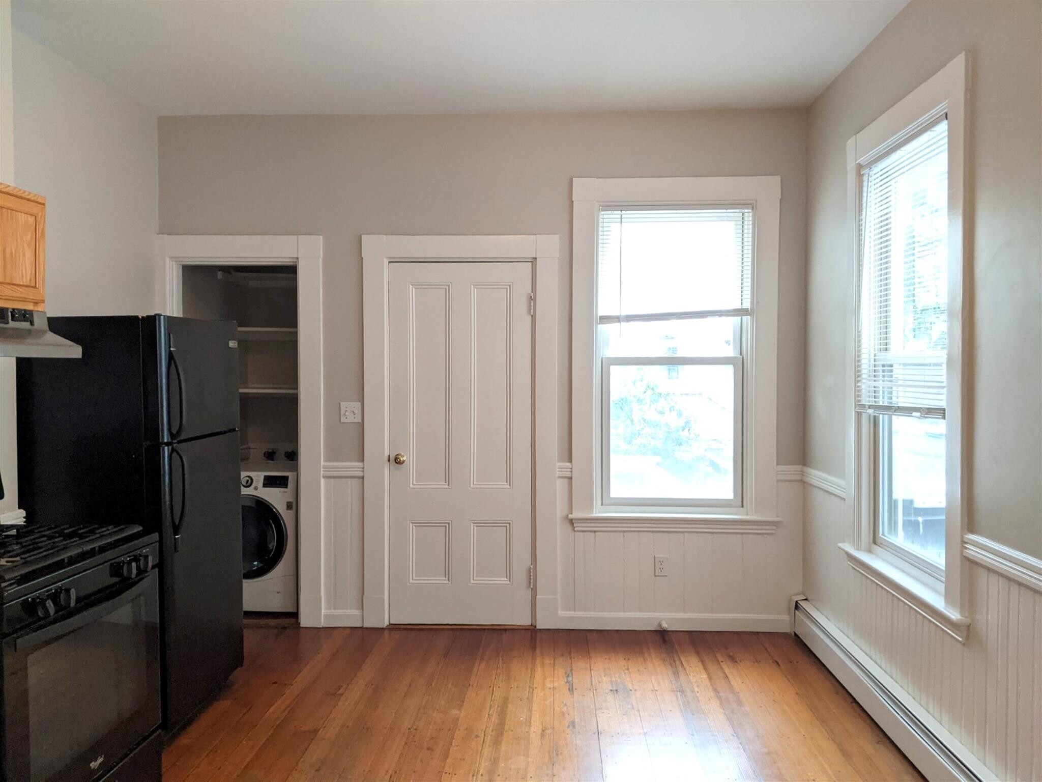 Building Photo - 18 Park Ave