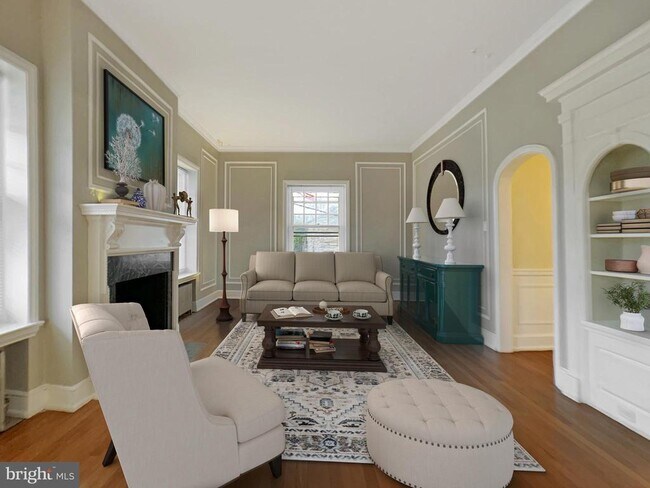 Building Photo - 2 E Montgomery Ave