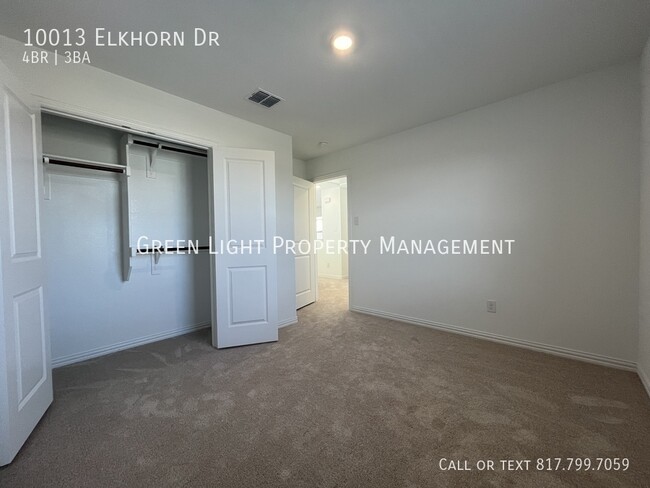 Building Photo - 10013 Elkhorn Dr