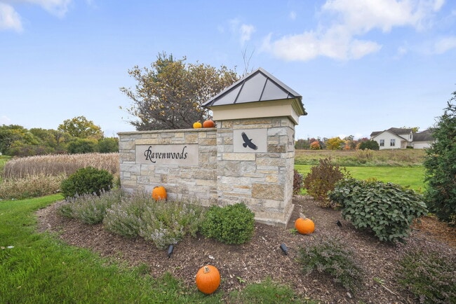 Building Photo - N54W16164 Westwind Dr