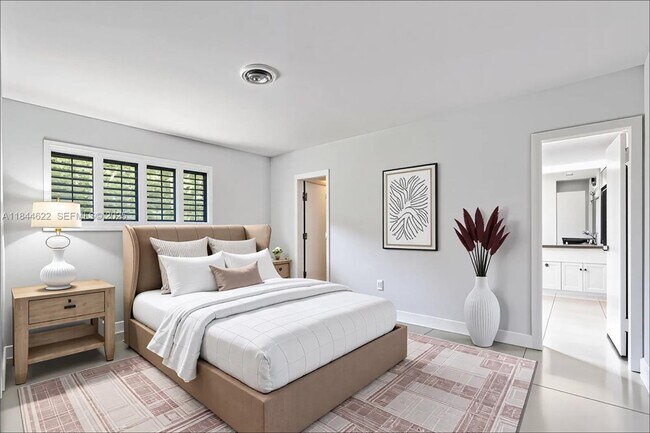 Building Photo - 1940 NE 185th Terrace