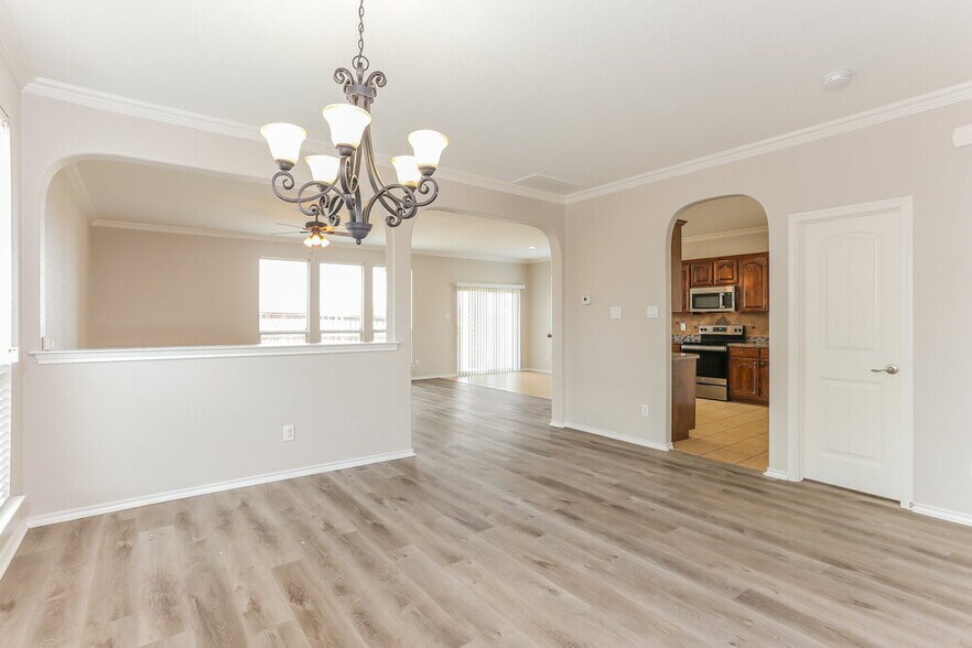 Building Photo - 1032 Sunderland Ln