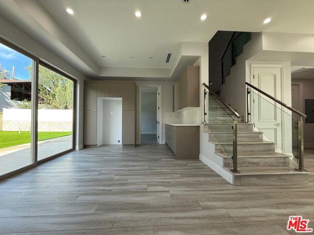 Building Photo - 6717 Sunnyslope Ave