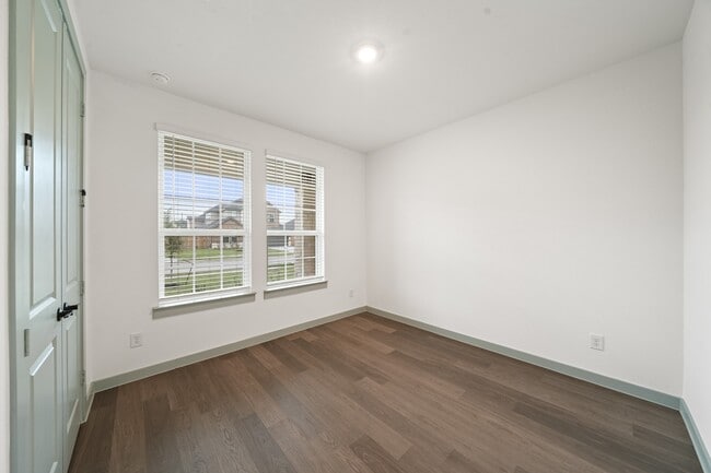 Building Photo - 3264 Woodrose Orchard Dr