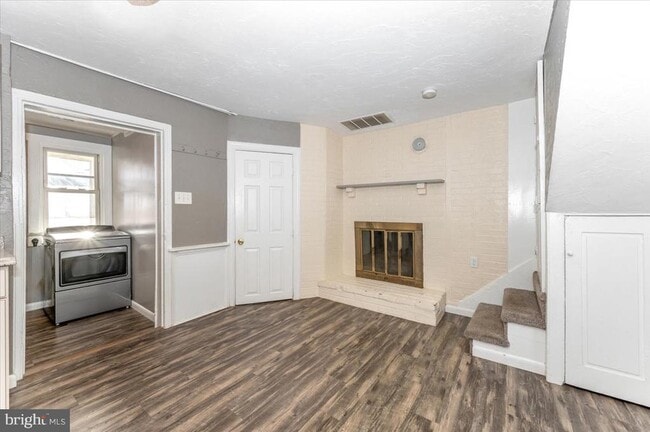 Building Photo - 15 W Frederick St