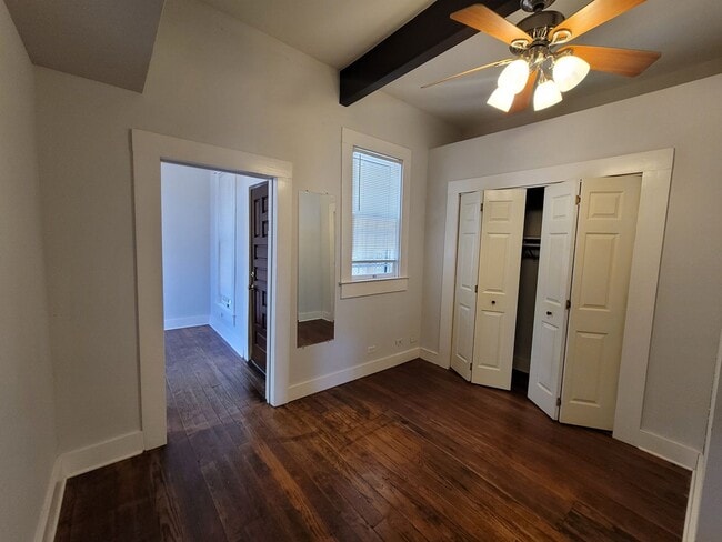 Building Photo - 113/115 Vitra Place