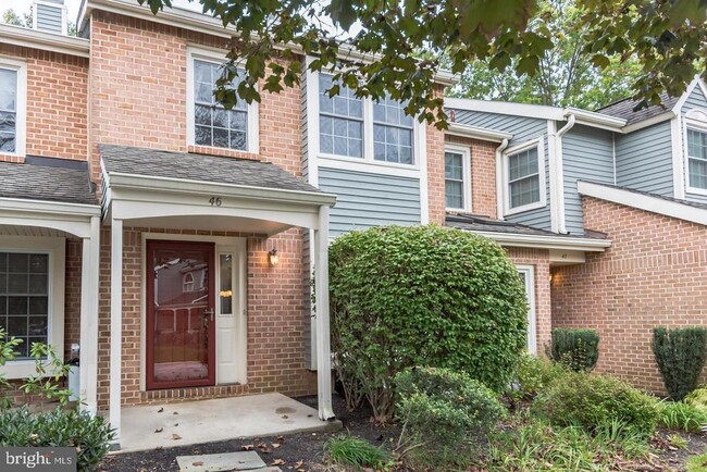 Primary Photo - 46 Stonehurst Ct