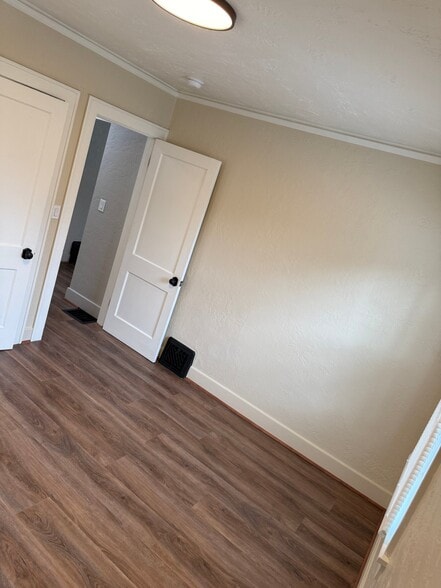 Building Photo - 790 17th St NE