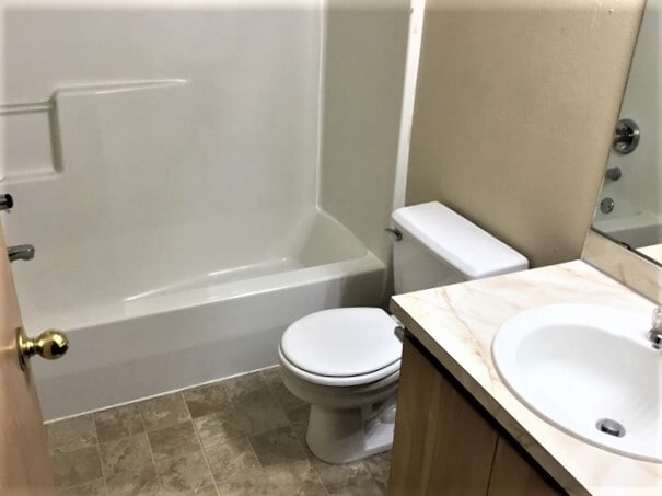 Building Photo - 16985 SW Cashew Way