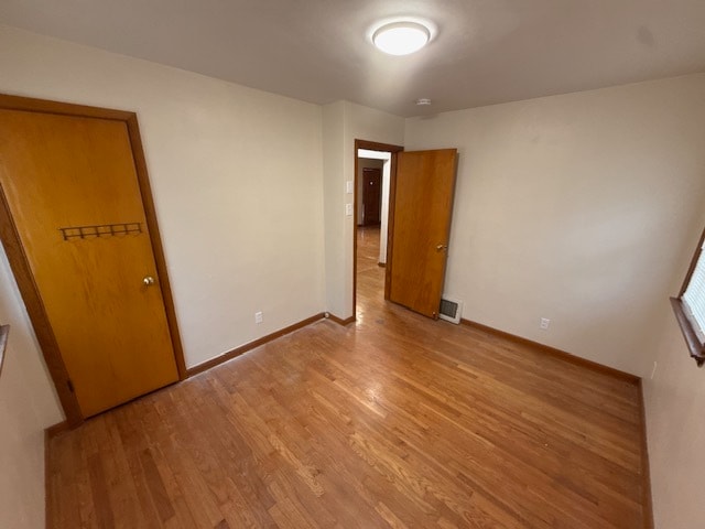 Building Photo - 1001 Loekes Dr