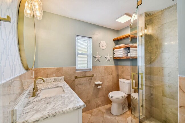 Building Photo - 512 Wayfarer Dr