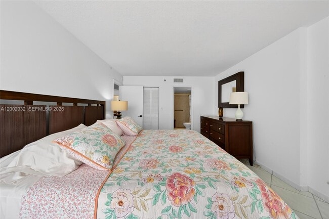 Building Photo - 6767 Collins Ave