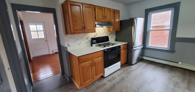 Kitchen - 226 New Britain Rd