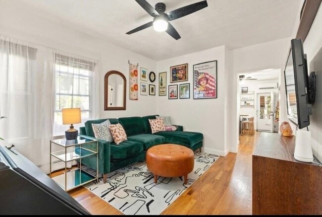 Primary Photo - 171 Brooks St