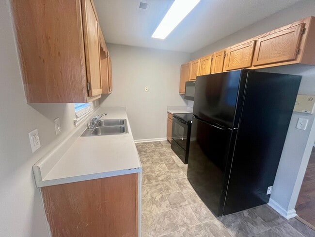 Building Photo - 3 Bedroom 2 Bath House Located in Central SC