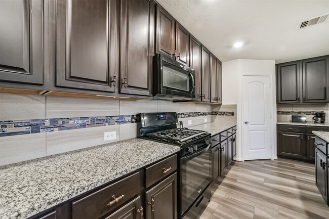 Building Photo - 25546 Kensington Lk Dr