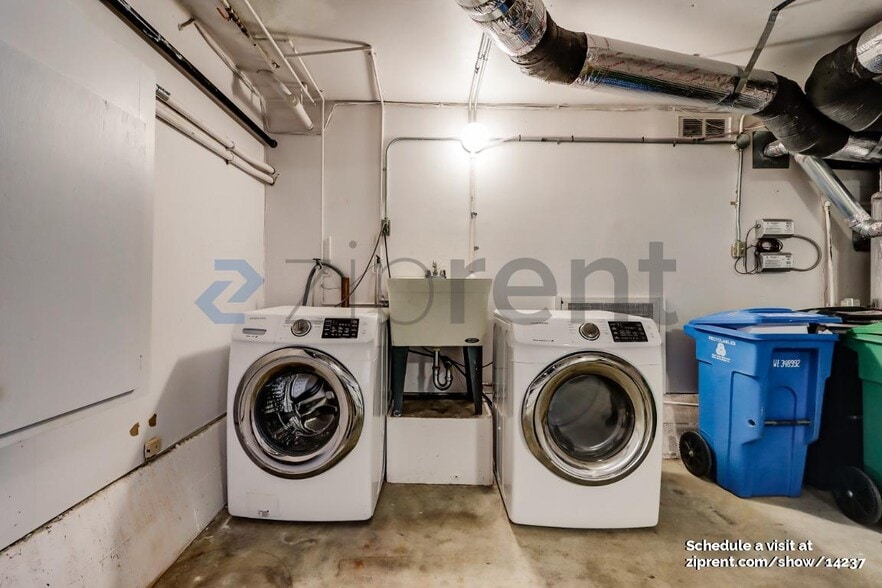 Building Photo - 18 Perego Terrace