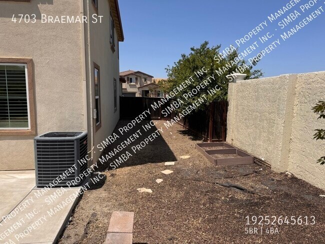 Building Photo - 4703 Braemar St