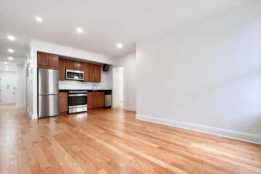 Building Photo - 125 Sherman Ave