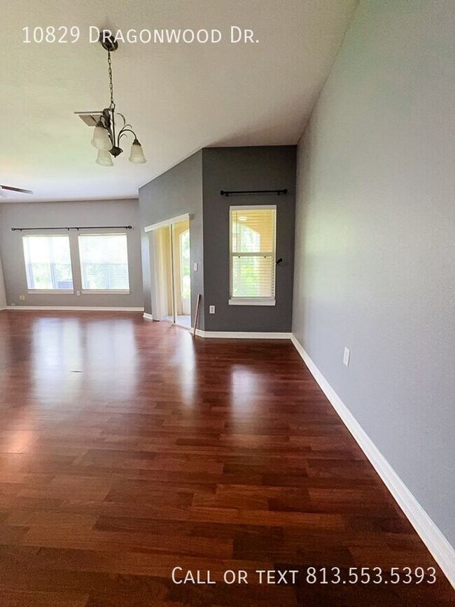 Building Photo - 10829 Dragonwood Dr