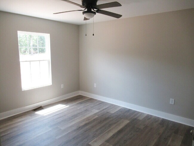 Building Photo - Western Lincoln County New Duplex For Rent!
