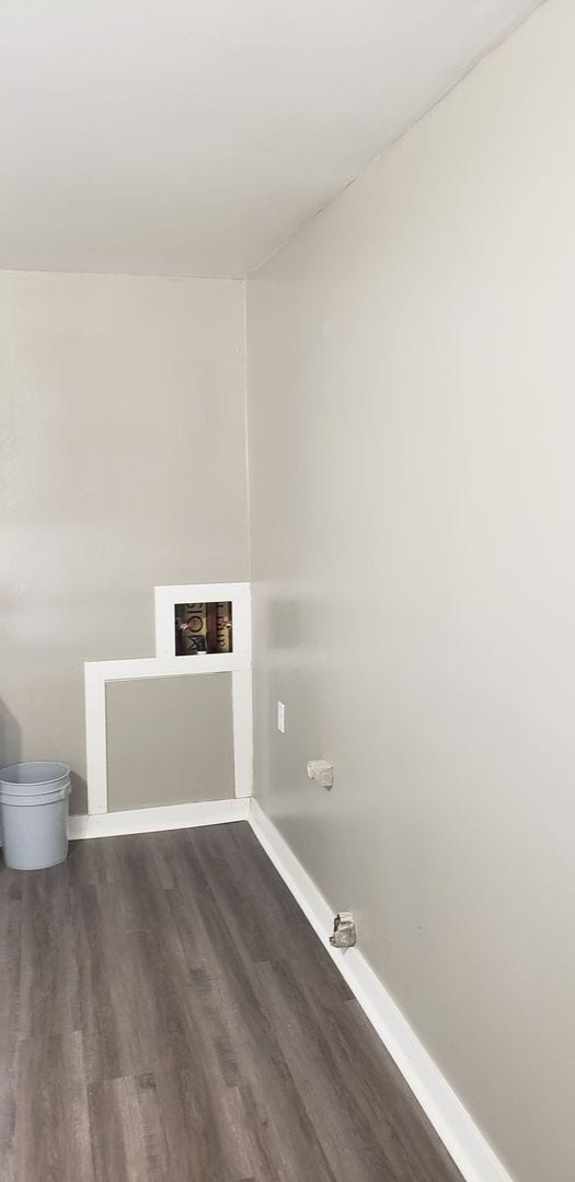 Building Photo - 3 Bedroom 1 bath