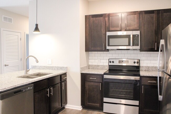 Building Photo - 3261 Redhawk St