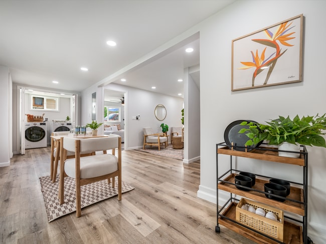 Building Photo - 1576 California Ave