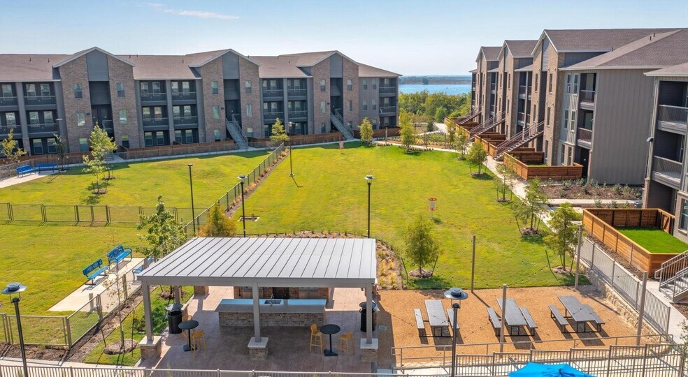 Building Photo - 5400 Huffines Blvd