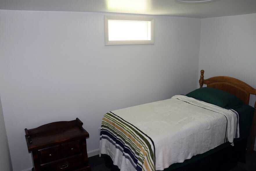 Bedroom - 2021 11th Ave N