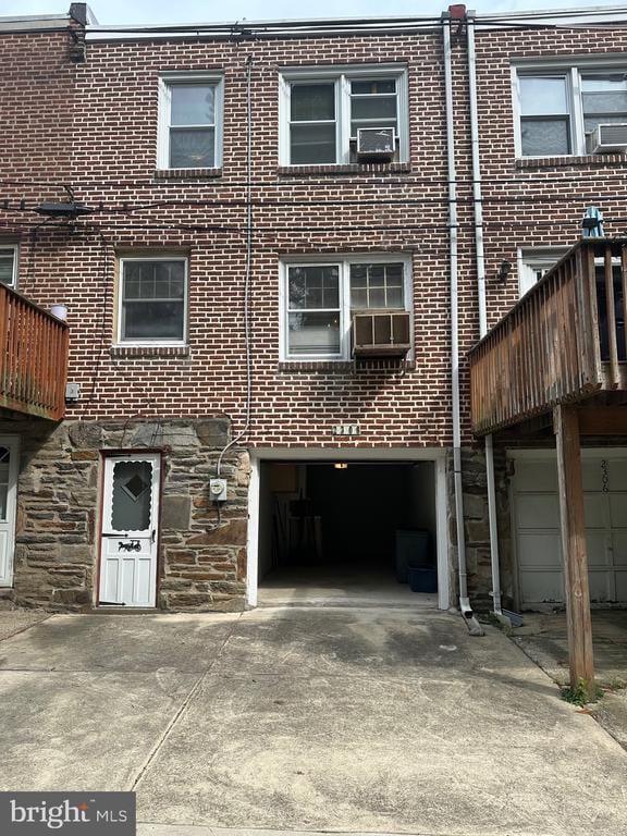 Building Photo - 2308 Highland Ave