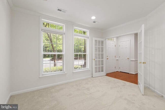 Building Photo - 2225 Potomac Club Pkwy