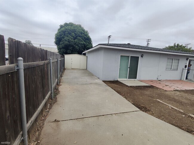 Building Photo - 2 br, 2 bath House - 739 D St