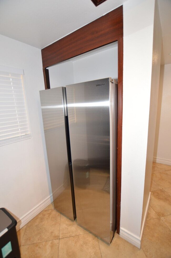 Building Photo - Meridian - Newly Remodeled Luxury Condo Re...