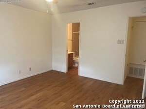 Building Photo - 803 Meadow Dale