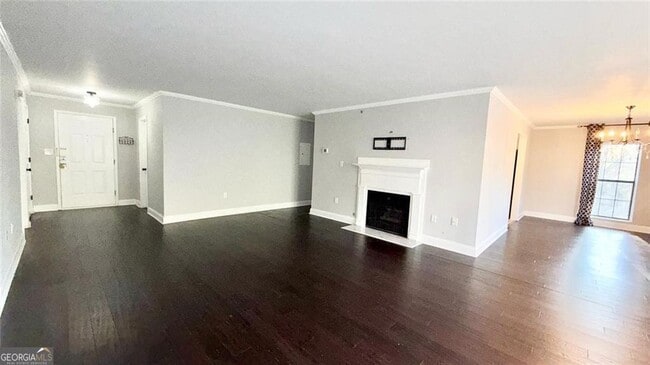 Building Photo - 1104 Pine Heights Dr NE