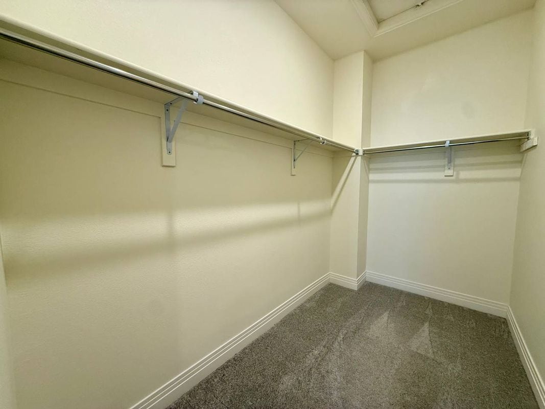 Building Photo - 1851 S Dunkirk St