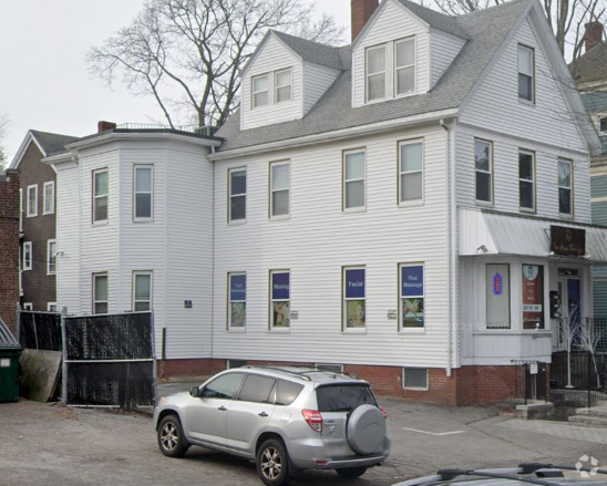 Building Photo - 220 Concord Ave