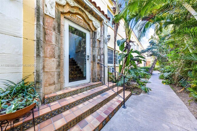 Building Photo - 844 Jefferson Ave