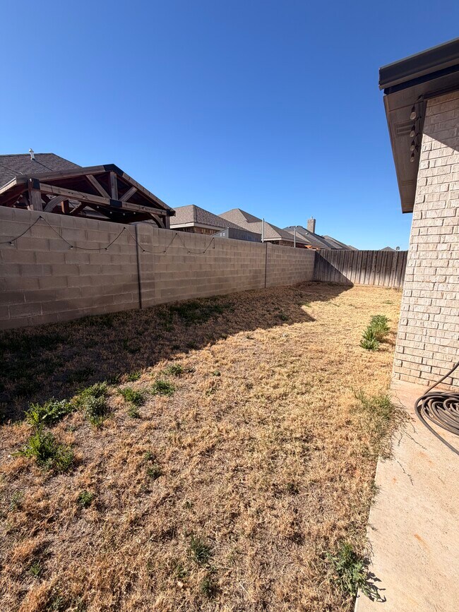 Building Photo - 1206 Burgandy Dr