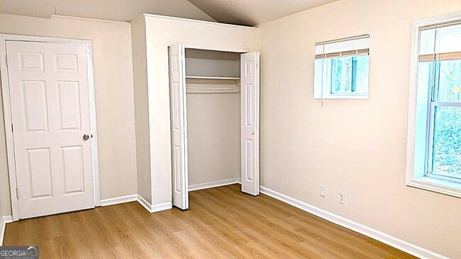 Building Photo - 1917 Baker Rd NW