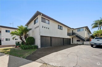 Building Photo - 3444 Redondo Beach Blvd