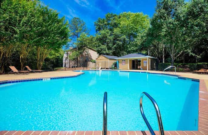 Pool - Hampton Downs Apartments