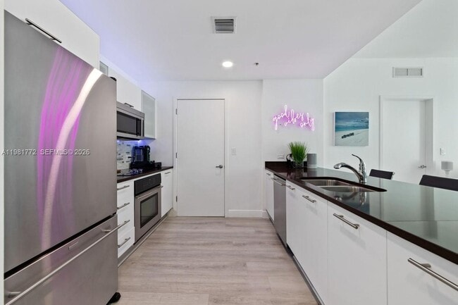 Building Photo - 3301 NE 1st Ave