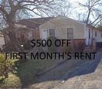 Building Photo - Three Bedroom Ranch near TSU and Hadley Park!