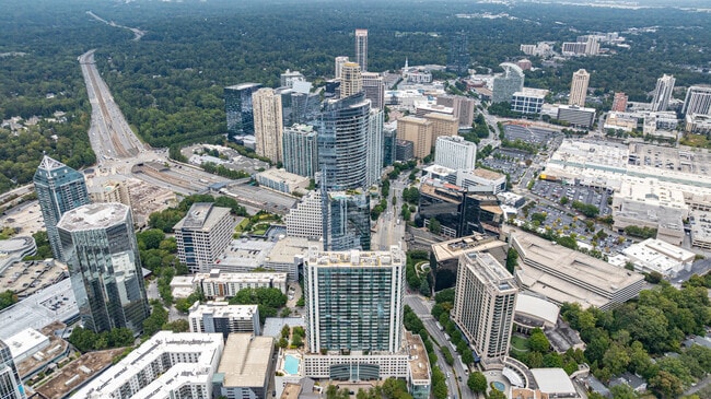 Building Photo - 3324 Peachtree Rd NE
