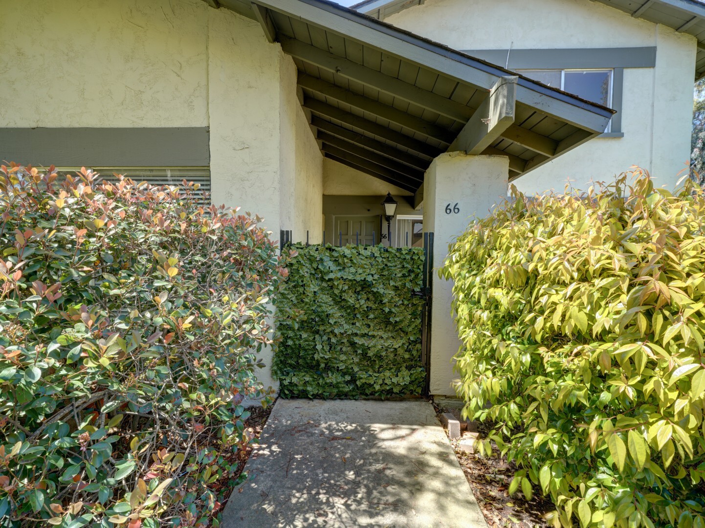 Building Photo - 1750 Prefumo Canyon Rd