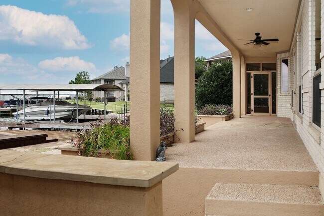 Building Photo - 7159 Kingston Cove Ln