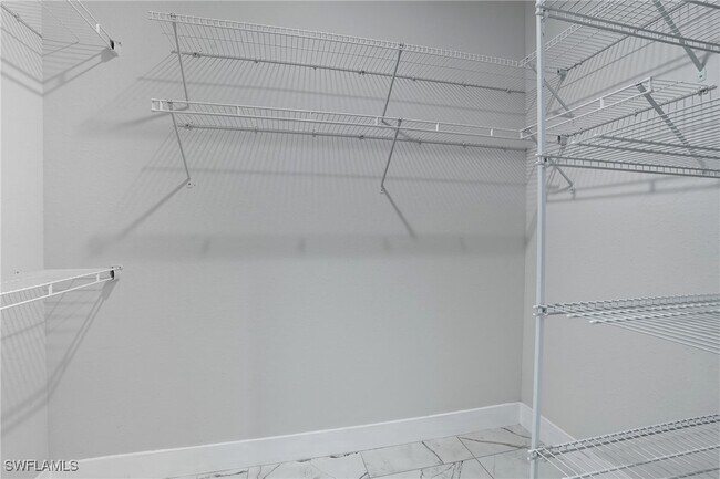 Building Photo - 2314 NW 33rd Pl